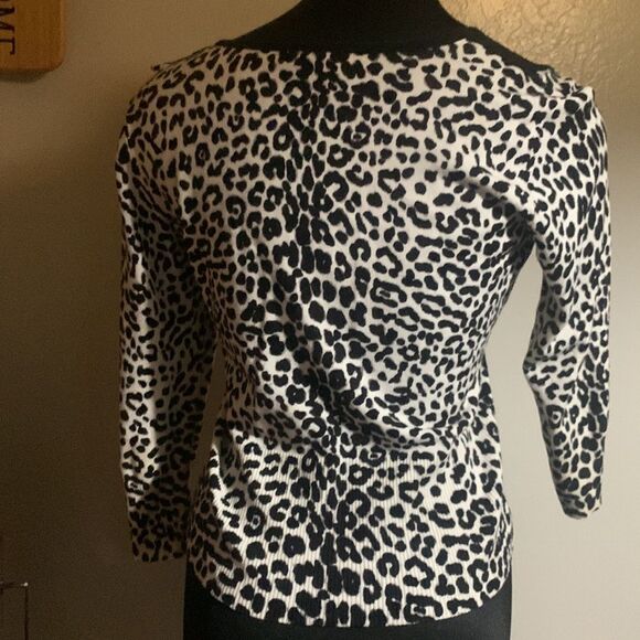 Black and white adorable Cardigan - Picture 2 of 4